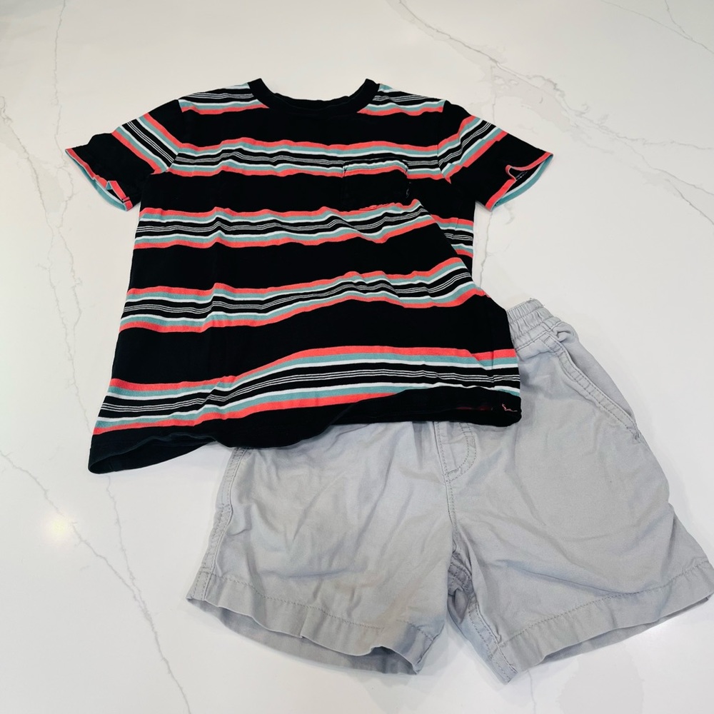 Classic Vans Outfit size 5/6 VGUC